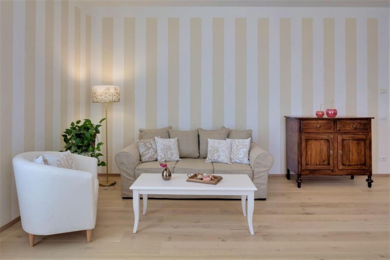 Rambaldi Apartments In Casa Nr 6 With Shared Terrace Бардолино Екстериор снимка